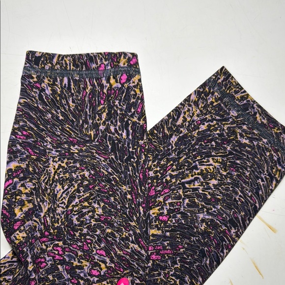 Lululemon Wunder Train High-Rise Tight 25” - Picture 6 of 8